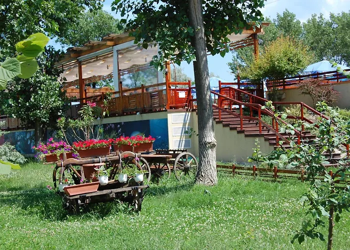 Hotel Central Мамая