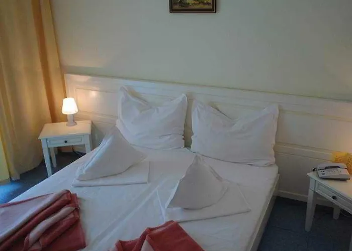 Hotel Central Отель